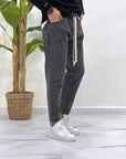 JEANS CON ELASTICO IN VITA GRIGIO 574