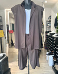 COORDINATO SMANICATO CON BERMUDA