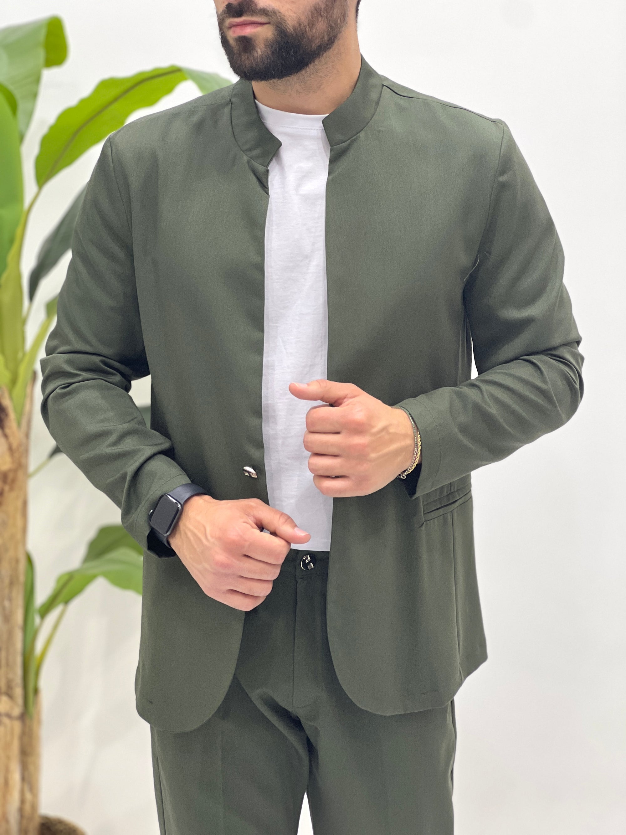 ABITO CASUAL COLLO COREANO