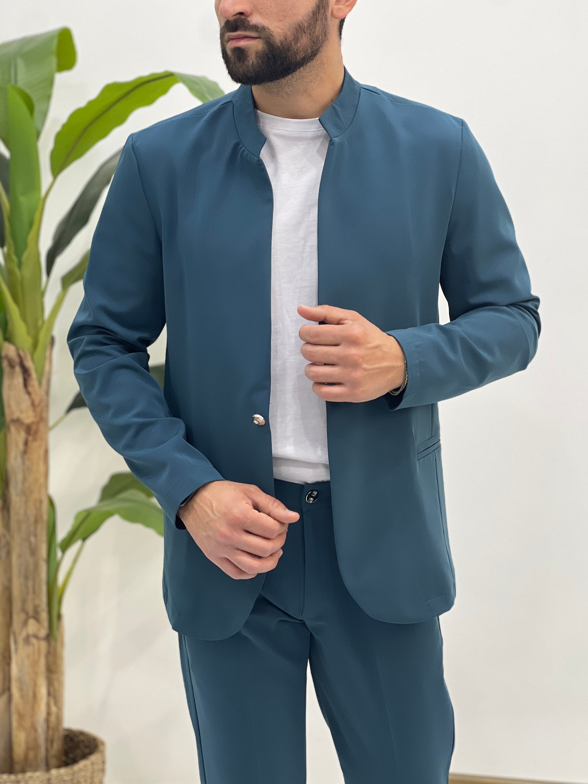 ABITO CASUAL COLLO COREANO